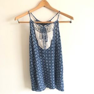 •MOVING SALE• Market & Spruce Tank